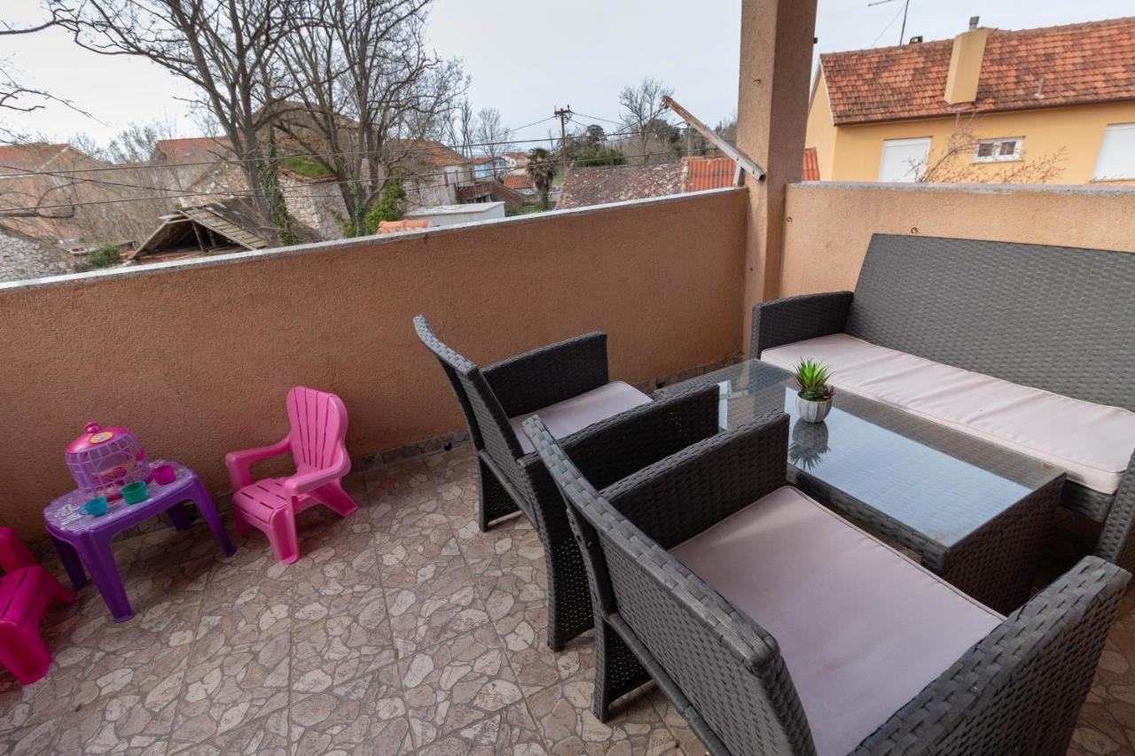 Modern Apartment Sara-Near The Beach Privlaka  Exterior foto